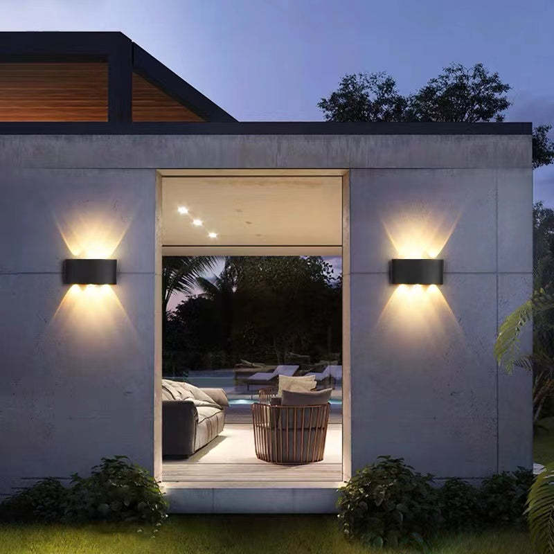 Vandtæt LED-udendørslampe i aluminium med imponerende lys