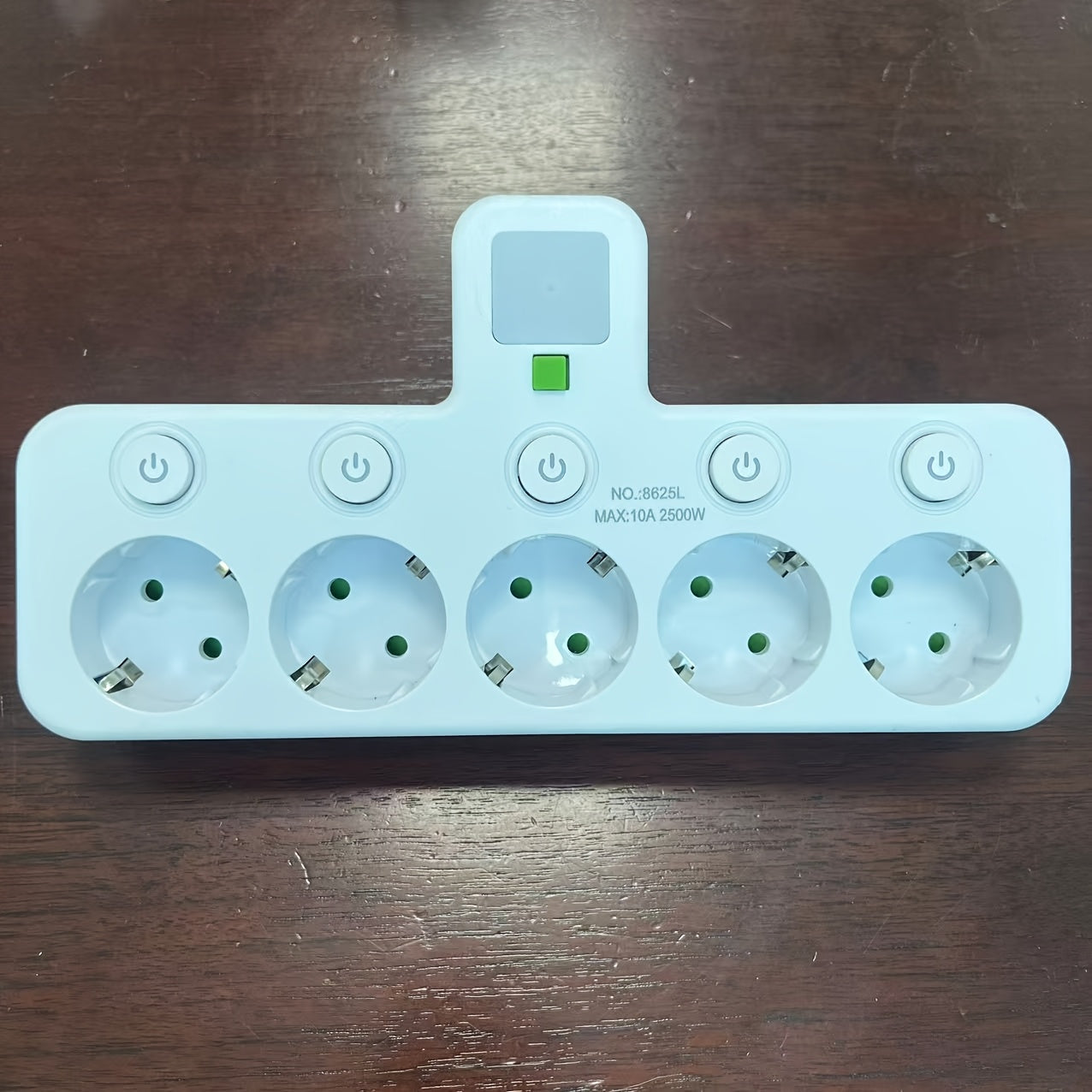 Intelligent Strømfordeler med 5 Stik – Sikker og Kontrollerbar