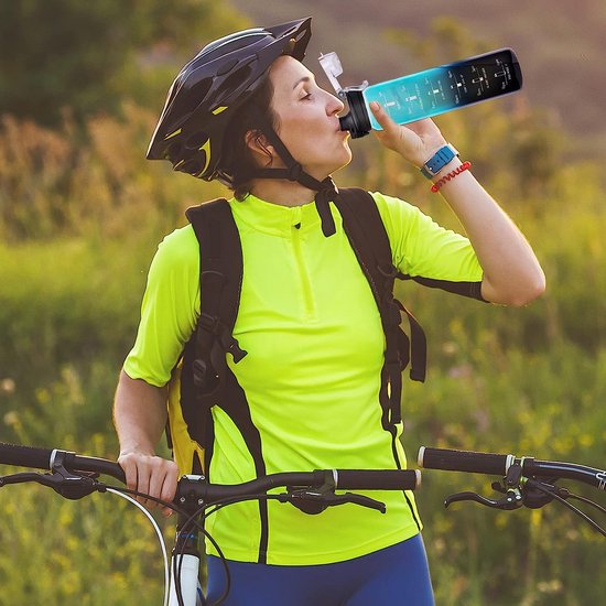 1L Glasflaske med Tidmarkeringer og Neopren - Sund Hydrering