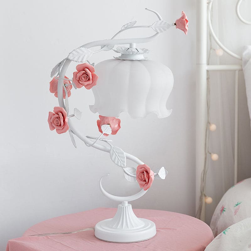 Romantisk Bordlampe med Keramisk Rose og Blød Belysning