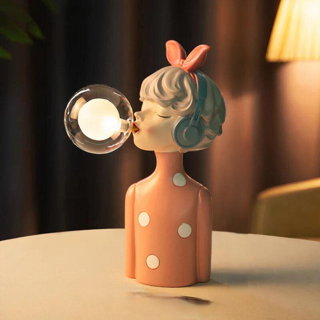 Unik Bordlampe i Kunstnerisk Harpiksdesign med Blødt Lys