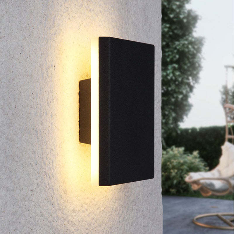 Elegant LED Væglampe | Moderne og Vejrbestandig Udendørsbelysning