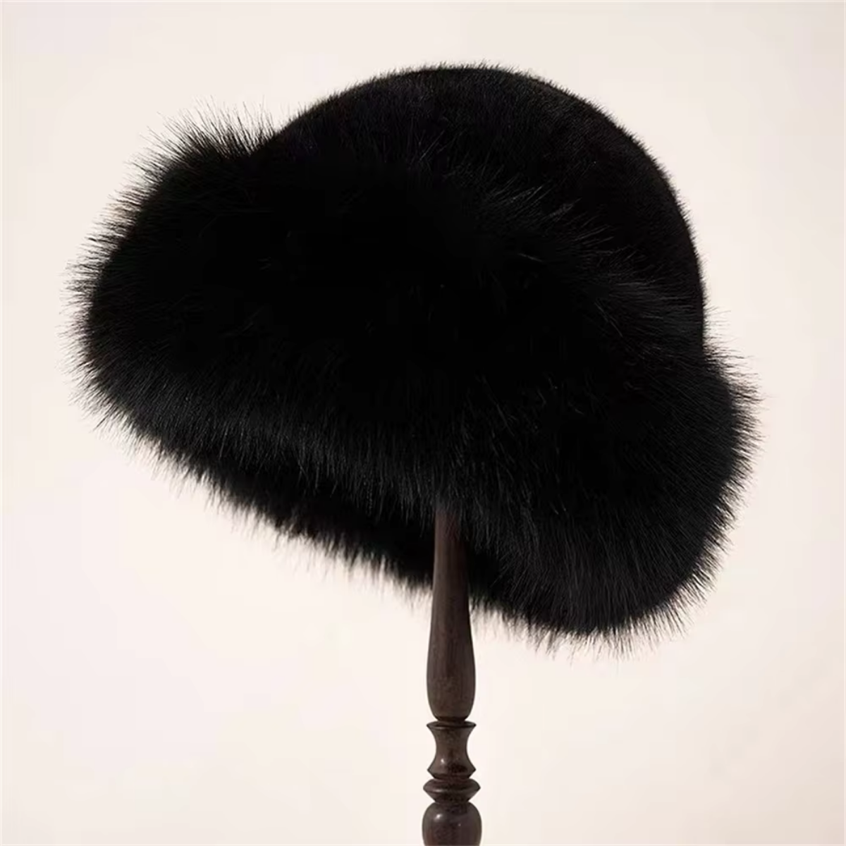Elegant hatt i läder