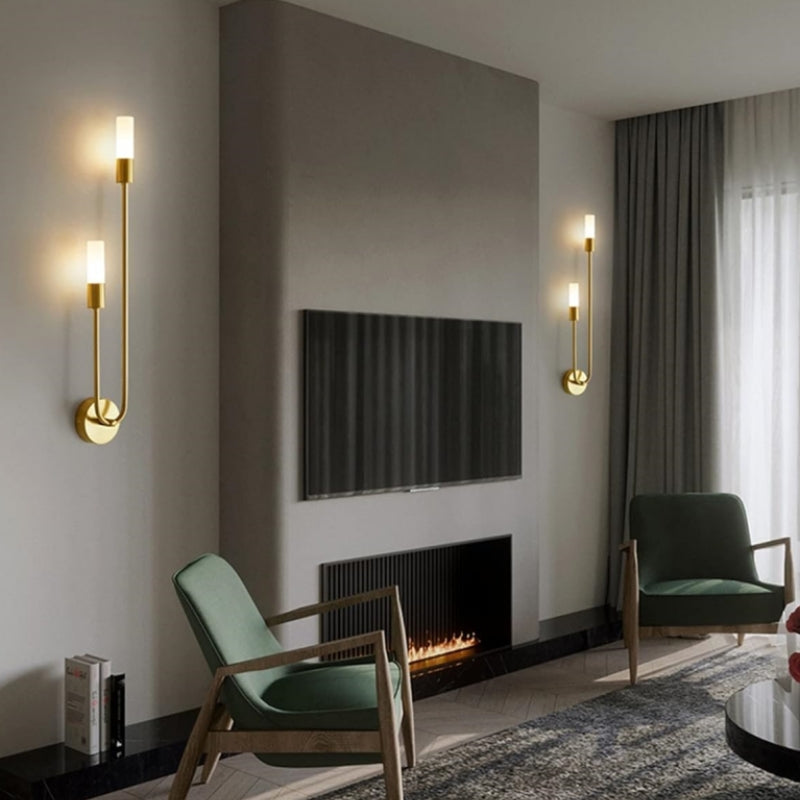 Væglampe i Guld med LED – Stilfuld og Energibesparende