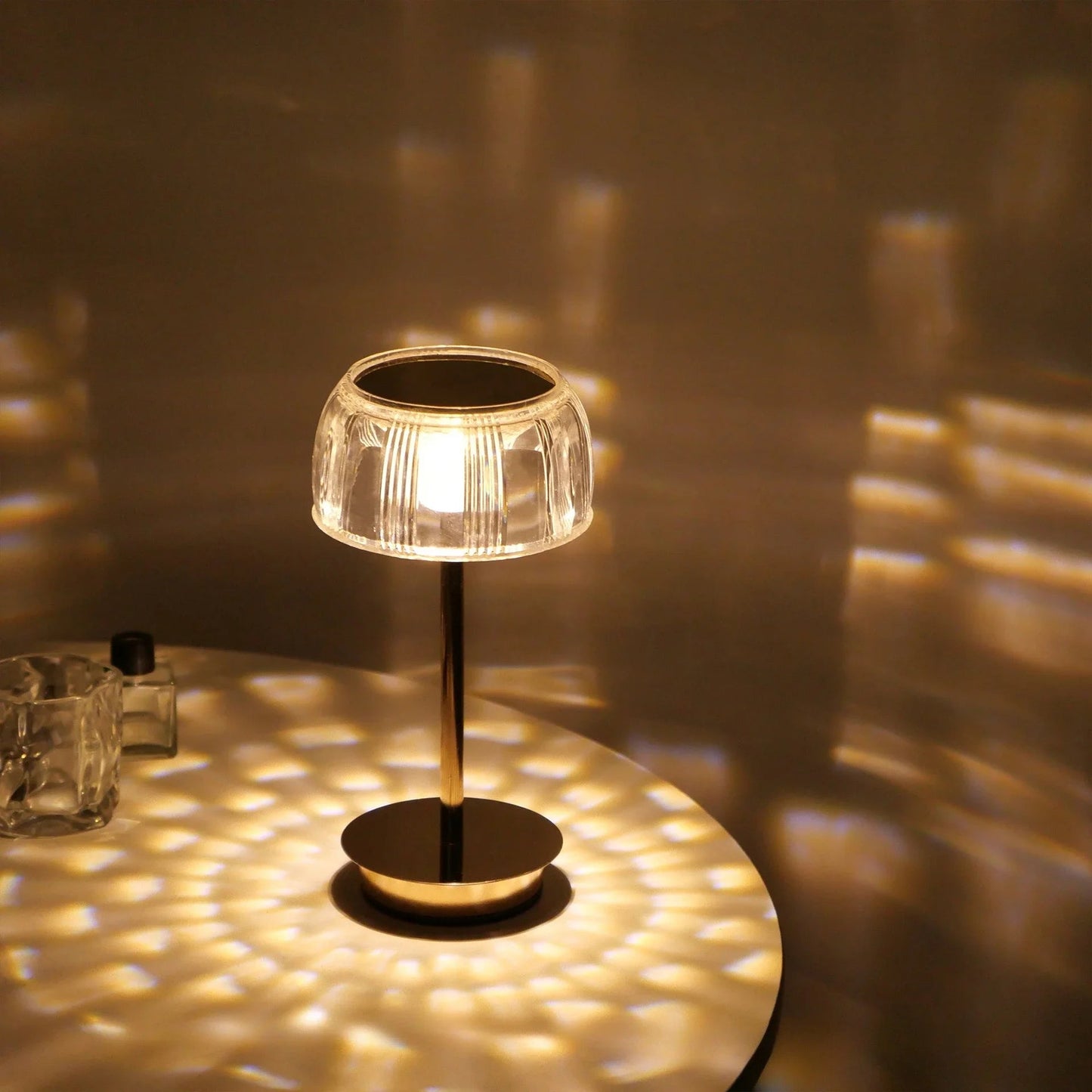 Trådløs Krystal Bordlampe i Guld - Justerbar Lysstyrke