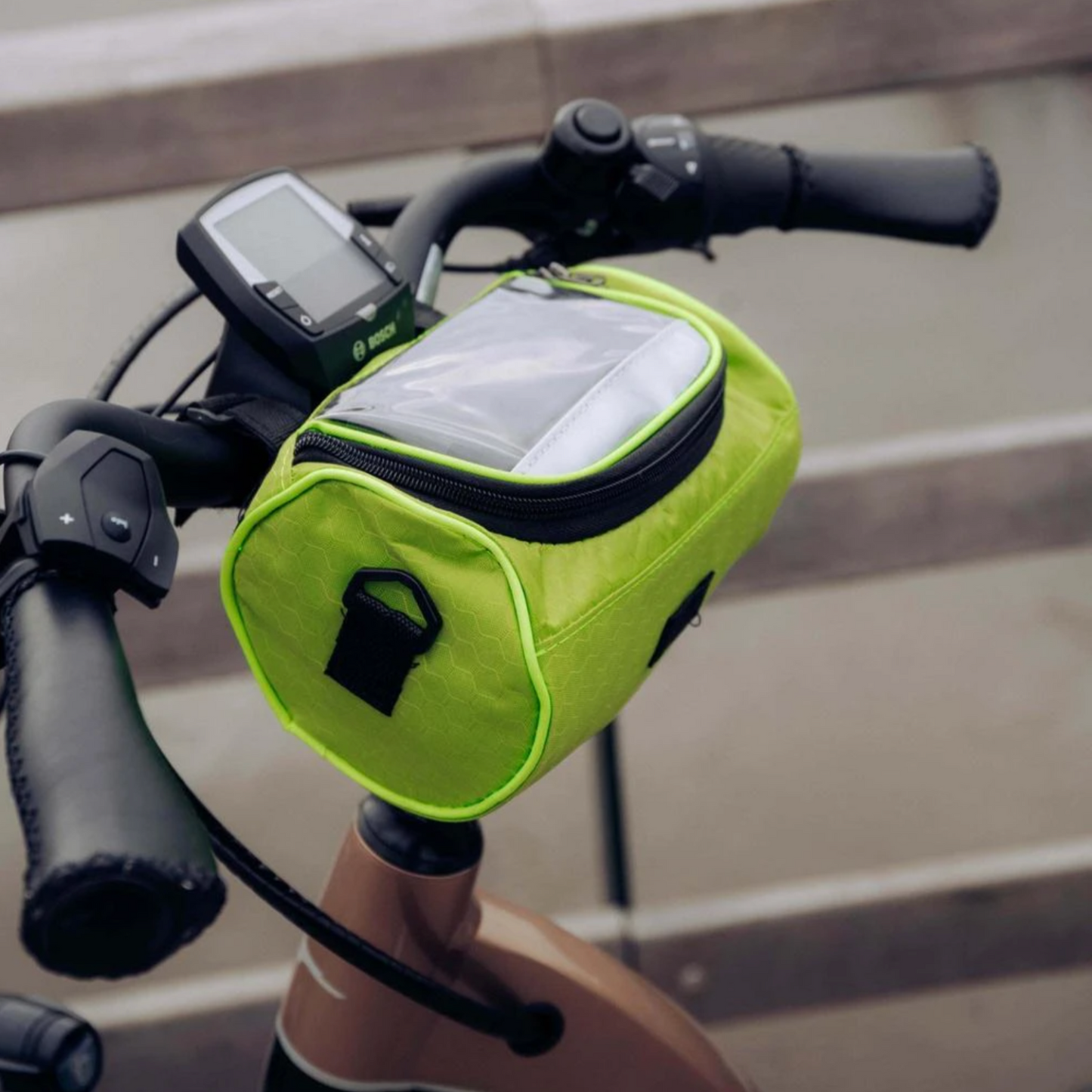 Vandtæt cykeltaske med touchscreen til sikker navigation