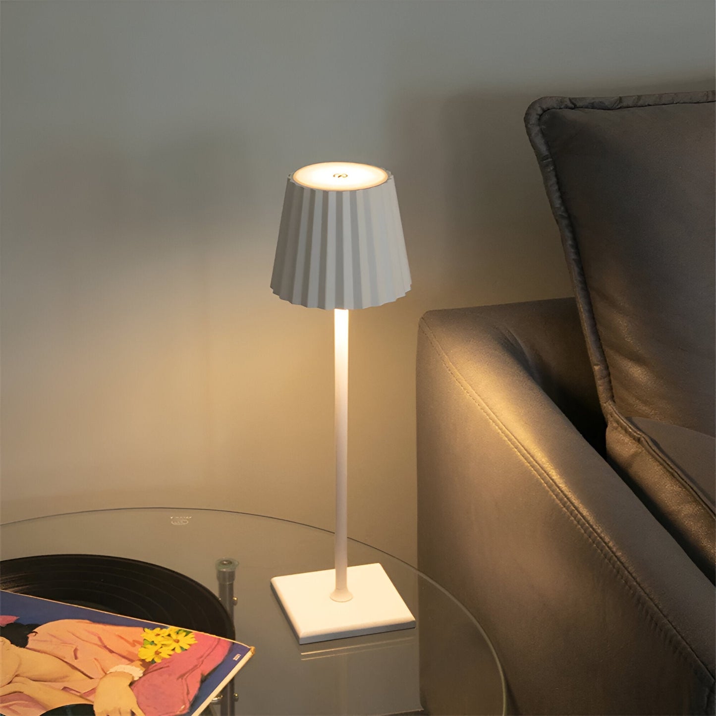 Ledningsfri LED Bordlampe med Touch-Dæmper og Moderne Design