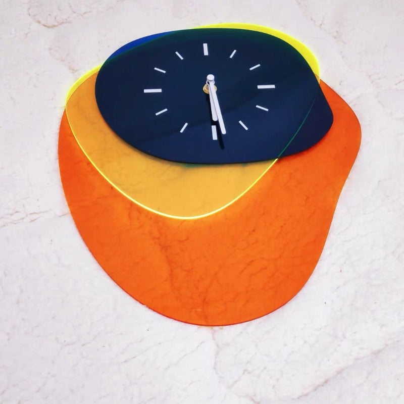 Moderne Neon Vægur i Akryl – Stilfuldt og Farverigt 25x35 cm