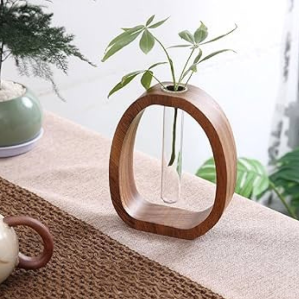 Elegant minivas i valnötsträ med glasinsats för växter