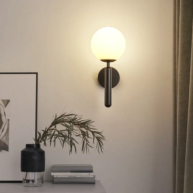 Elegant rund vägglampa med LED-ljus