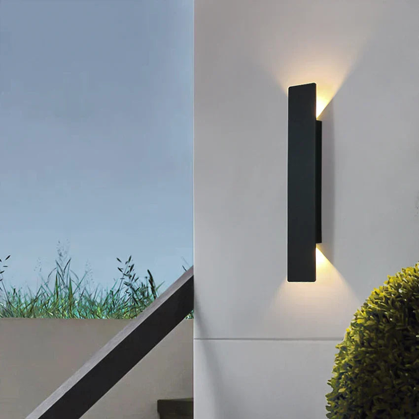 Elegant LED Udendørslampe - Moderne og Vejrbestandig