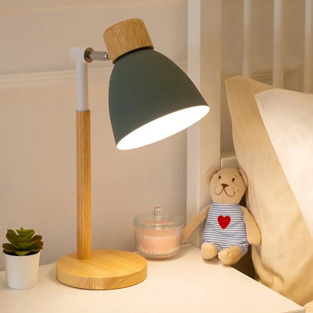 Elegant Bordlampe med Justerbart Lys og Nordisk Design