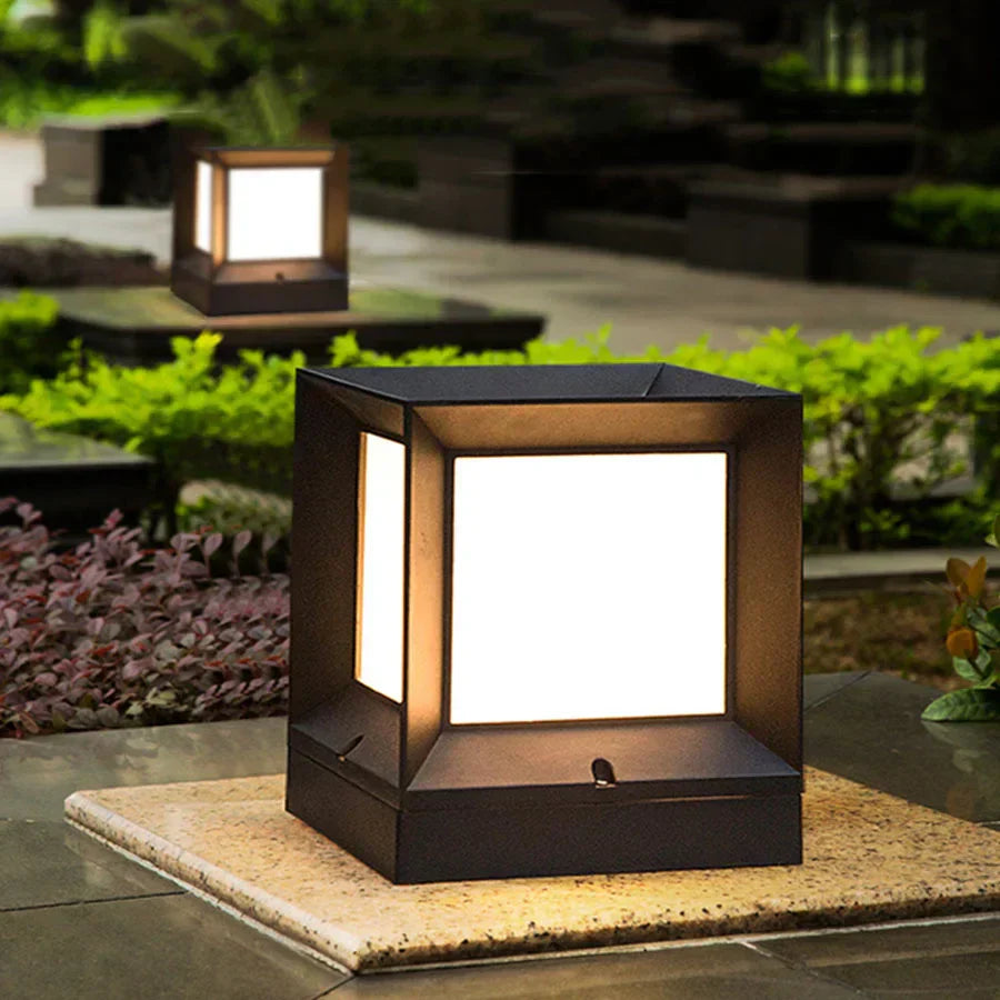 Modern LED Utomhuspollare med Mjukt Ljus