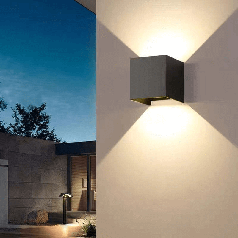 Vattentät LED-vägglampa – Elegant och Energibesparande