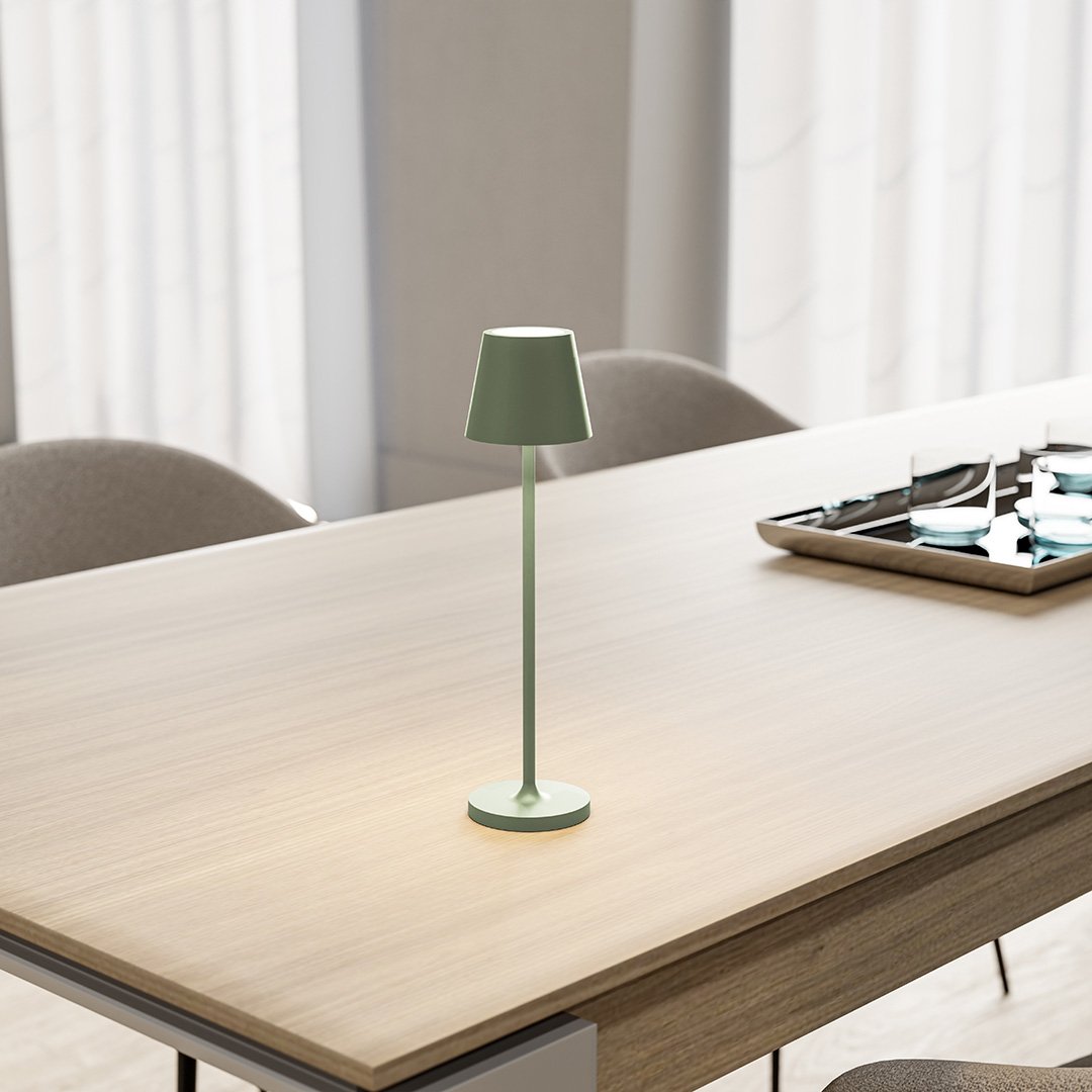Stilfuld LED-lampe med Berøringsskærm og Lang Batterilevetid