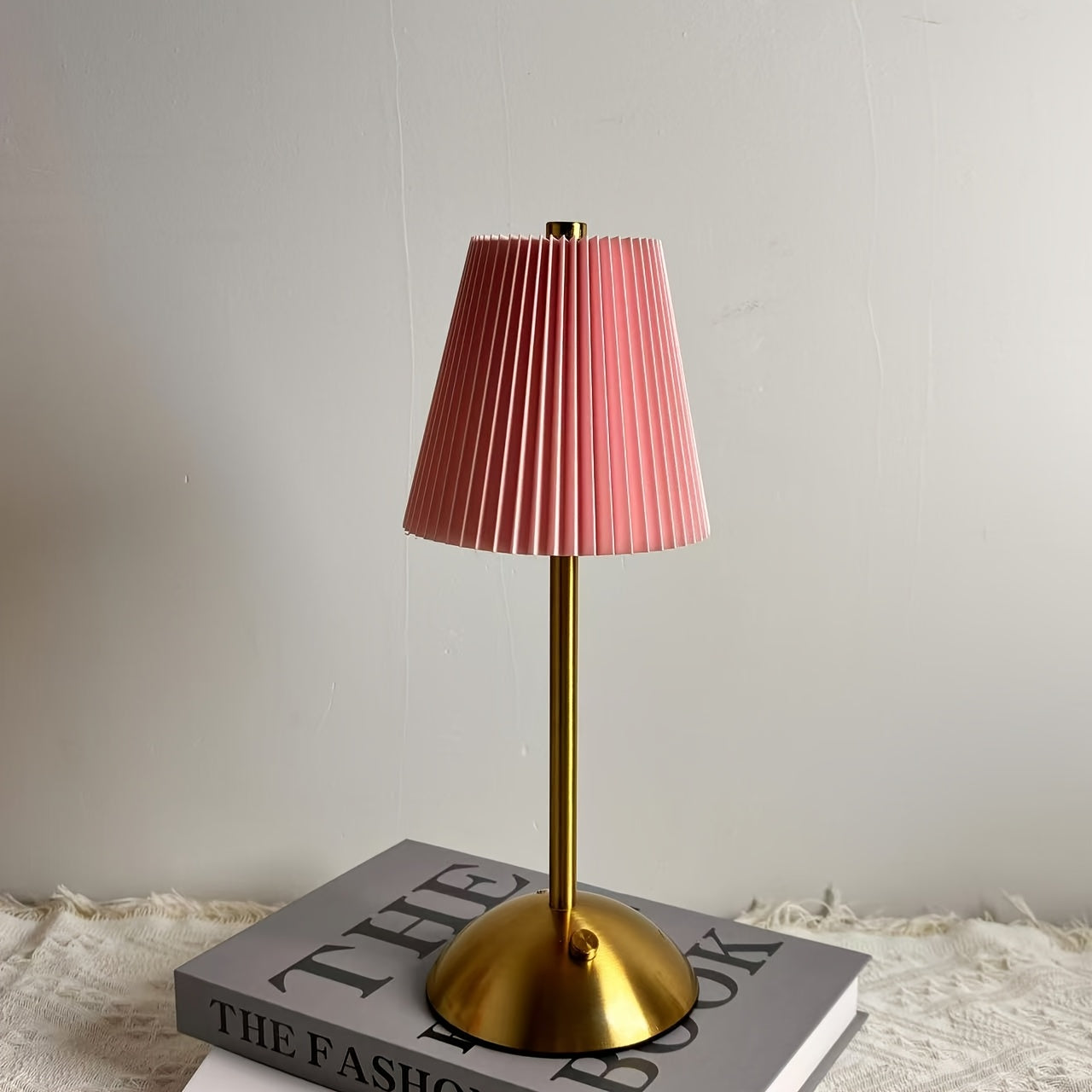 Stilfuld LED Bordlampe med Berøringskontrol & Genopladning