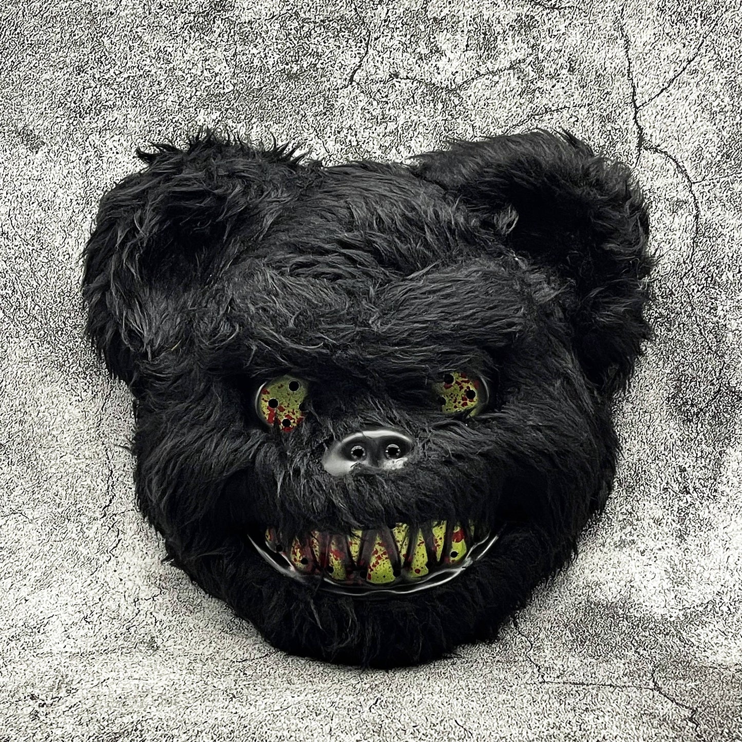 Uhyggelig Pelsmaske til Halloween Kostume – Skrækindjagende Stil