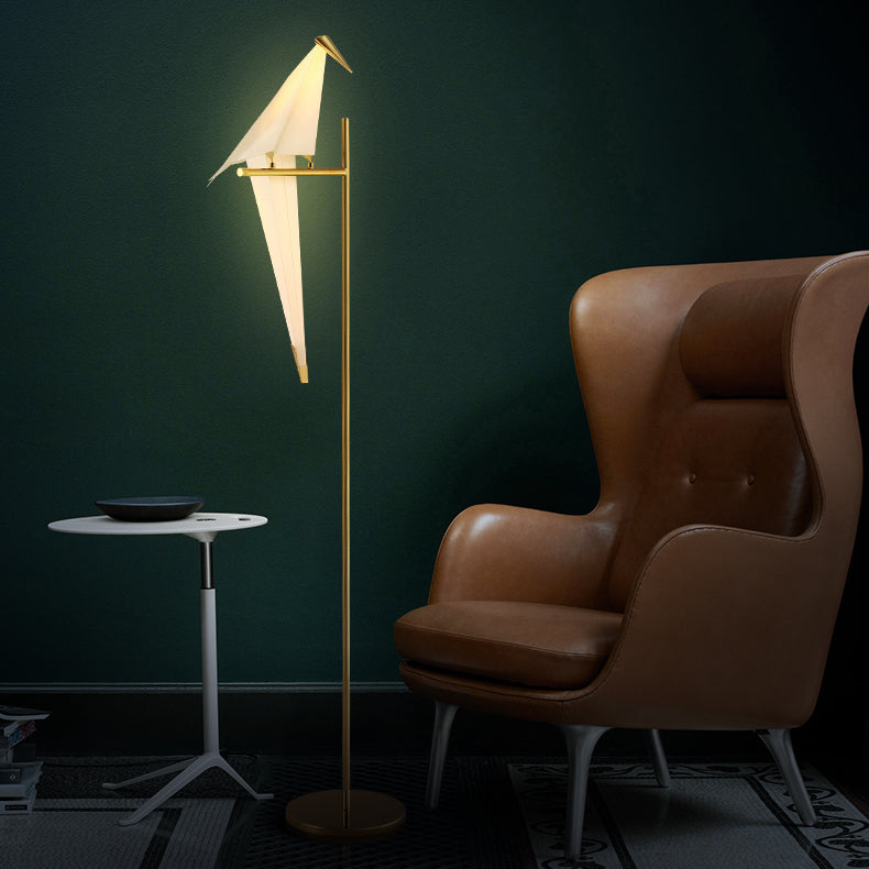 Unik Fuglelampe i Guld med Varme LED-lys til Hjemmet