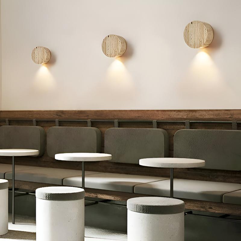 Rund Træ Væglampe med Justerbart Varmt Lys - Elegant Design