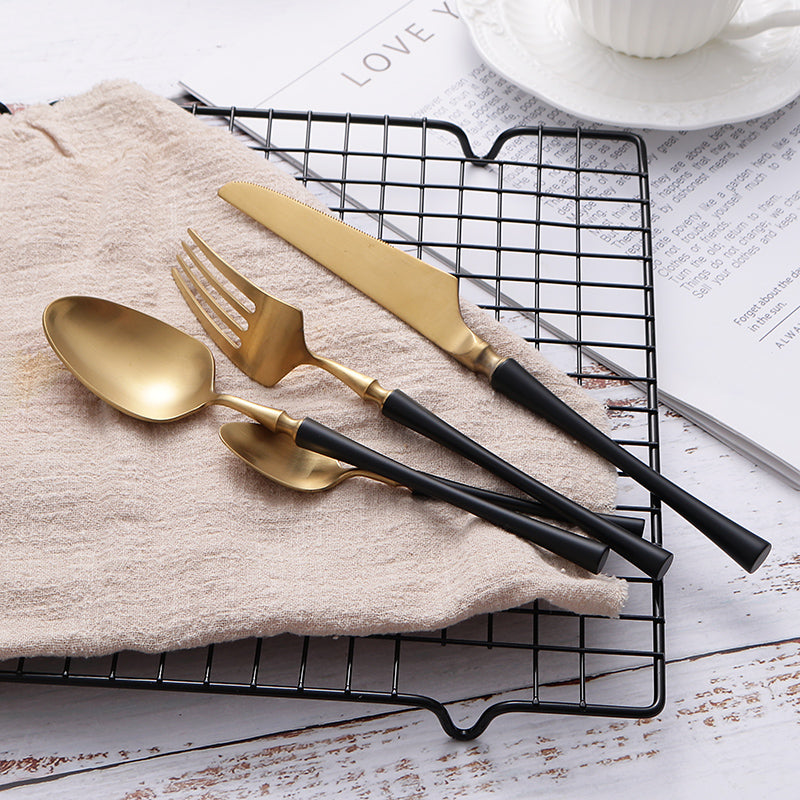 Elegant Sæt af 24 Stk. Rustfrit Stål Bestik – GlanzSet
