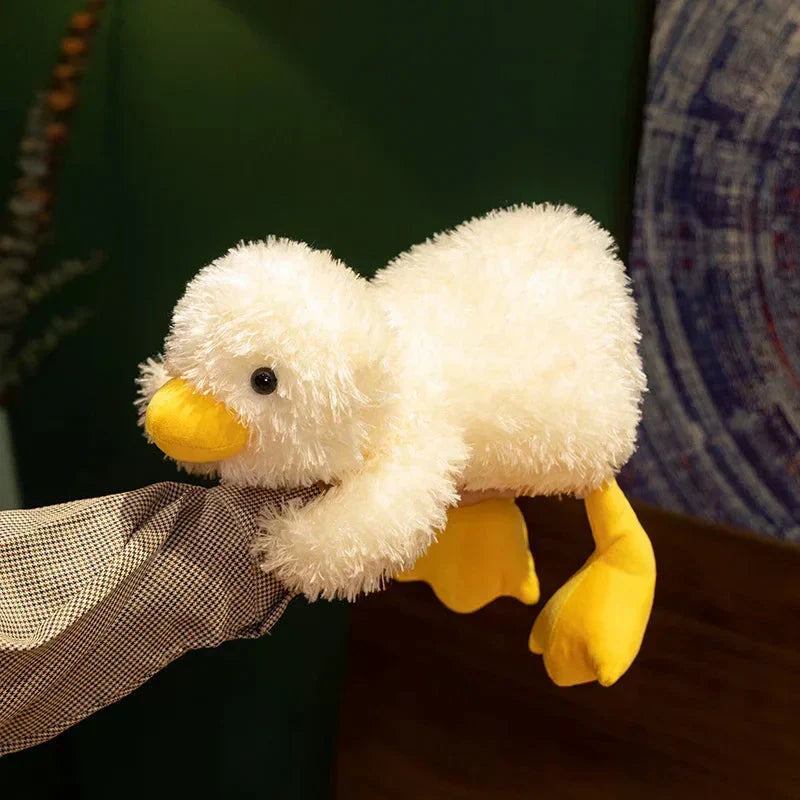 Sødt og blødt babydyr i form af en and i plys