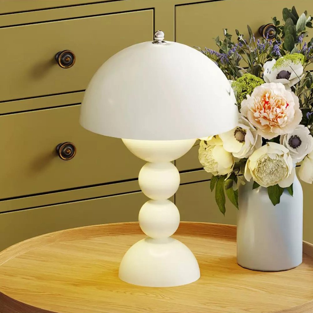 Nordisk bordslampa – Stilren design och mjukt ljus