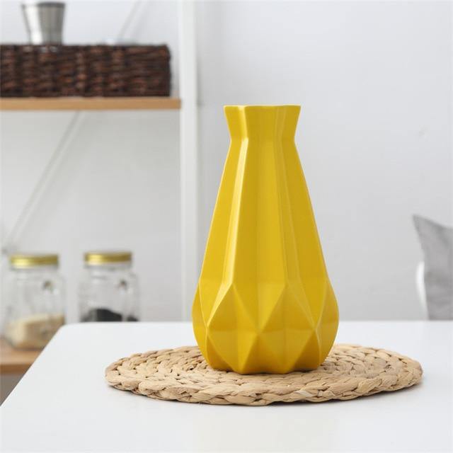 Elegant Keramikvase til Dit Hjem