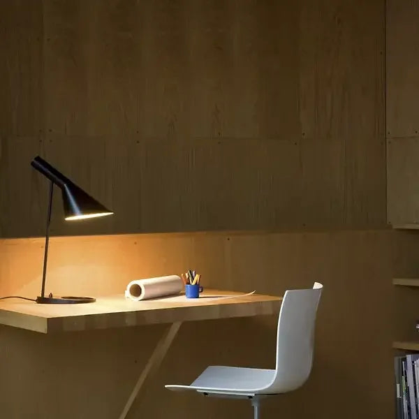Justerbar Bordlampe med Behageligt Varmt LED Lys