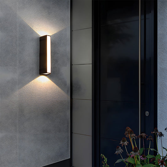 Vandtæt LED Udendørslampe med Moderne Design