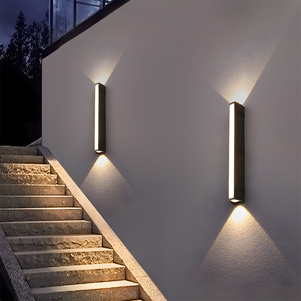 Vandtæt LED Udendørslampe med Moderne Design