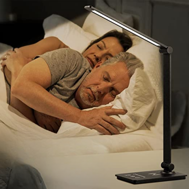 Modern LED-bordslampa med trådlös laddningsfunktion
