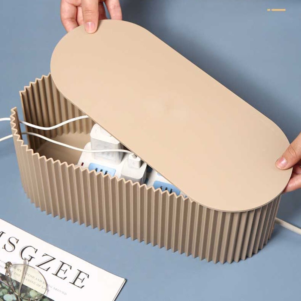 Stilren Kabelbox i Hållbar Plast – Skapa Ordning i Ditt Hem