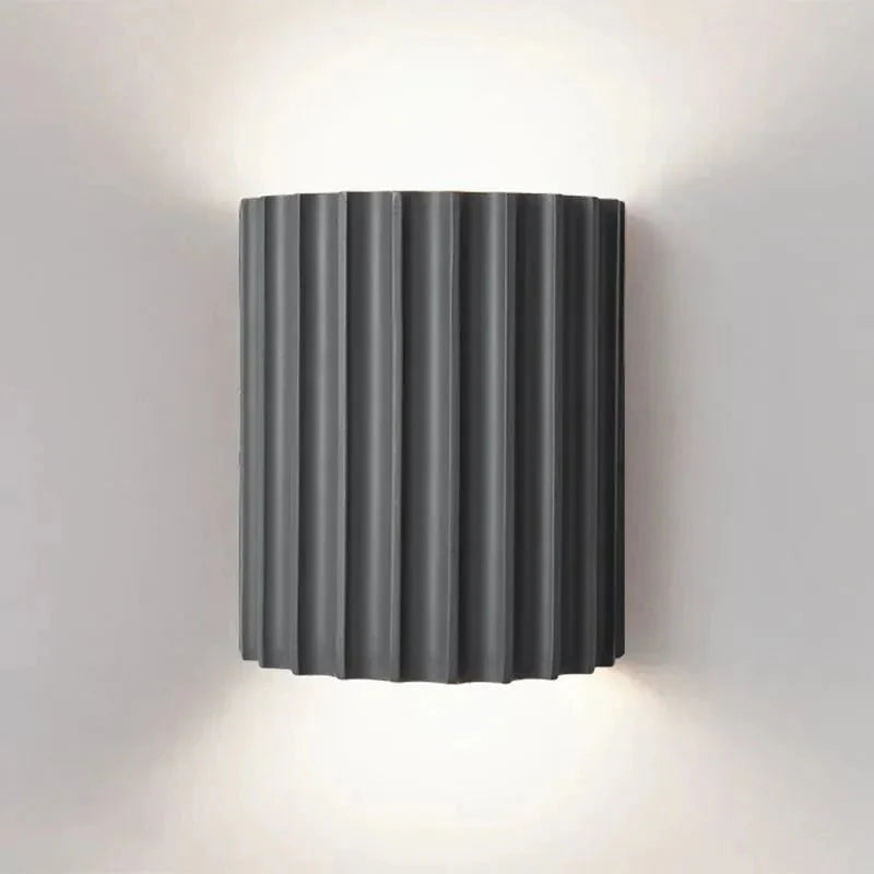 Elegant LED-vägglampa med modern design och enkel montering