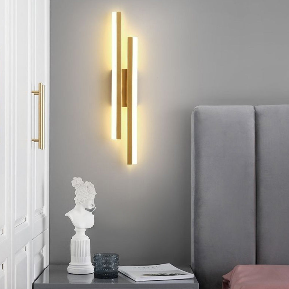 Moderne LED Væglampe i Akryl og Metal – Stilfuld Belysning
