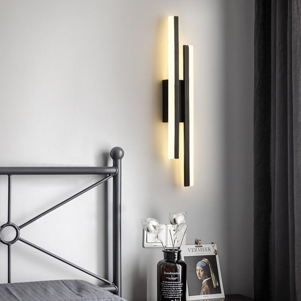 Moderne LED Væglampe i Akryl og Metal – Stilfuld Belysning