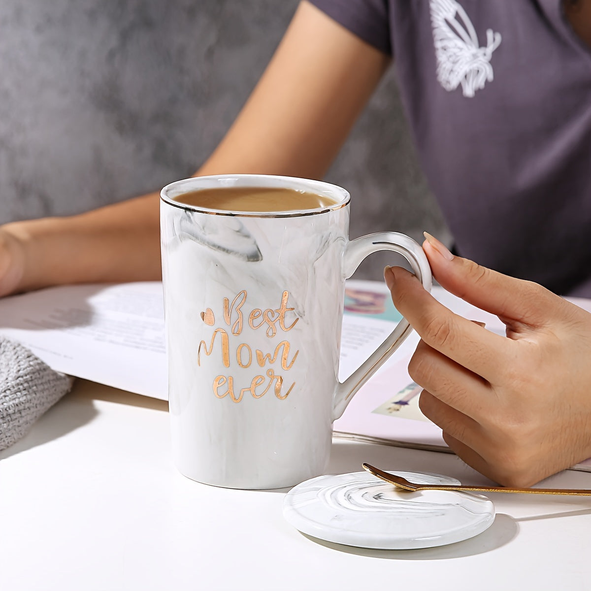Marmor Tasse Sæt med Guldtryk – Den Perfekte Gave til Mor