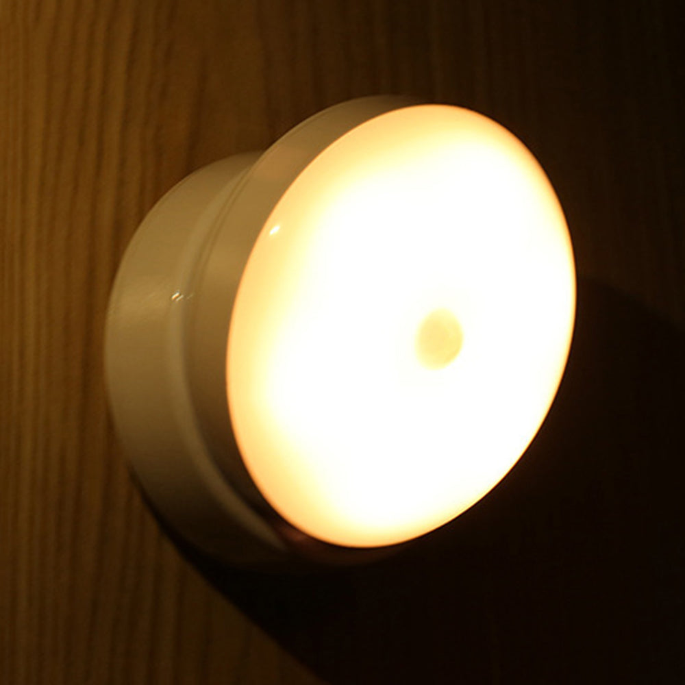 Energisnål LED-vägglampa med rörelsesensor