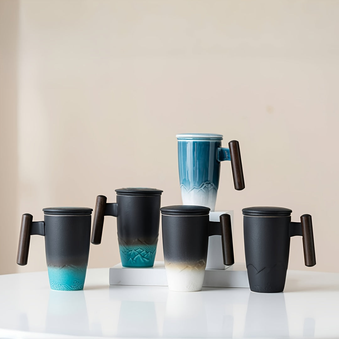Handgjord keramisk temugg med praktisk infuser