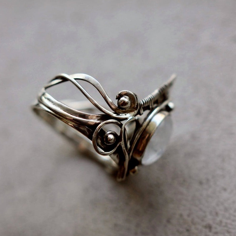 Elegant vintagering med månsten – Clara