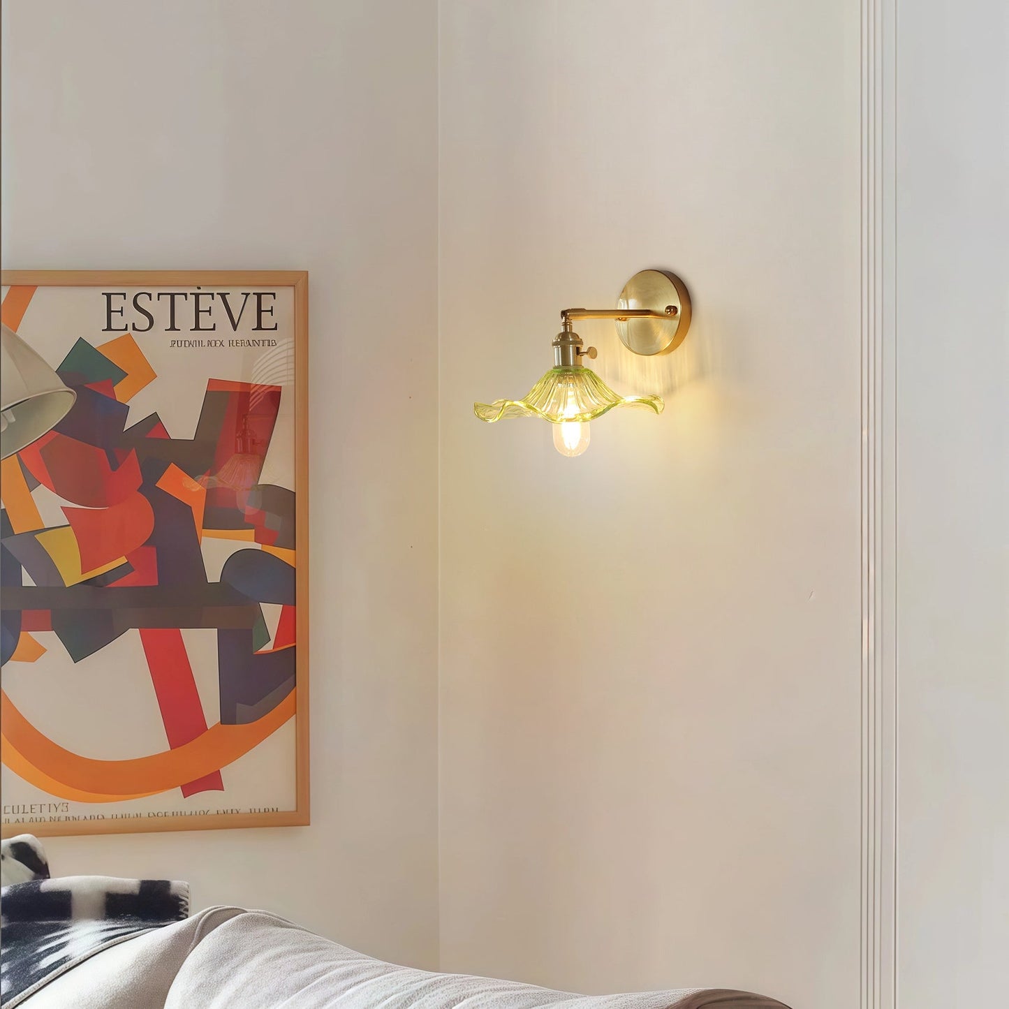 Elegant Glas Væglampe – Tidløs Belysning til Moderne Hjem