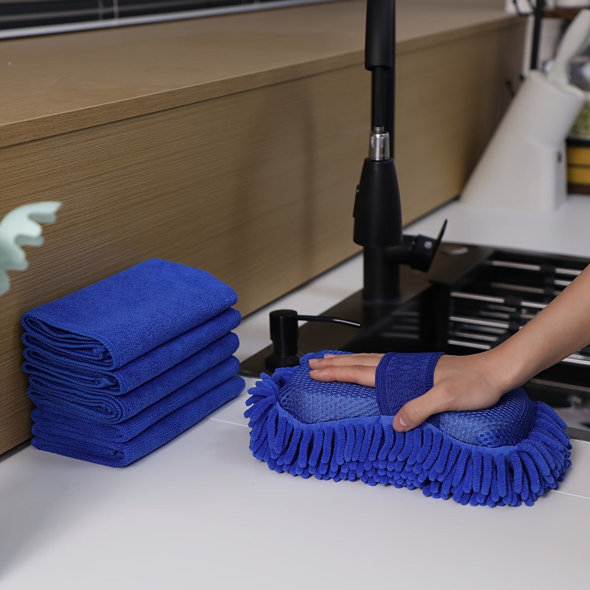 Mikrofiber bilvask sæt – svamp og håndklæder til skinnende resultater