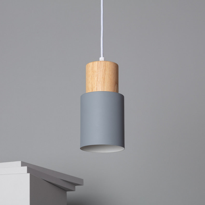 Elegant Träpendel i Svart – Modern Cylinderdesign