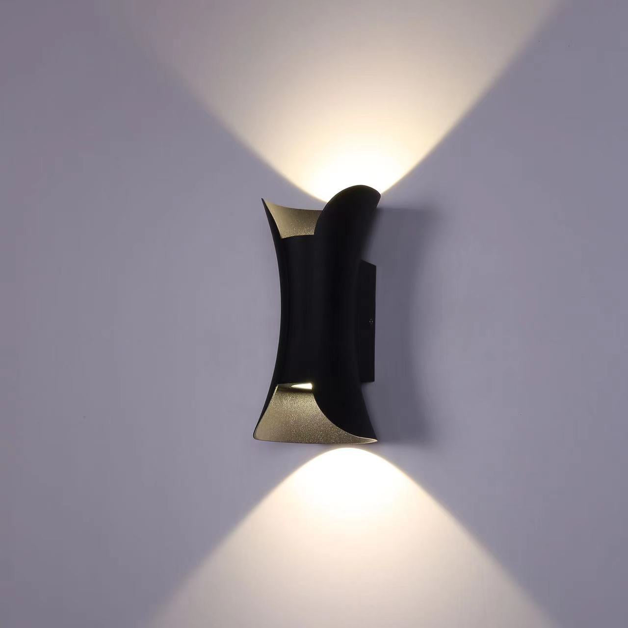 Vandtæt Udendørs LED Væglampe i Aluminium - IP65