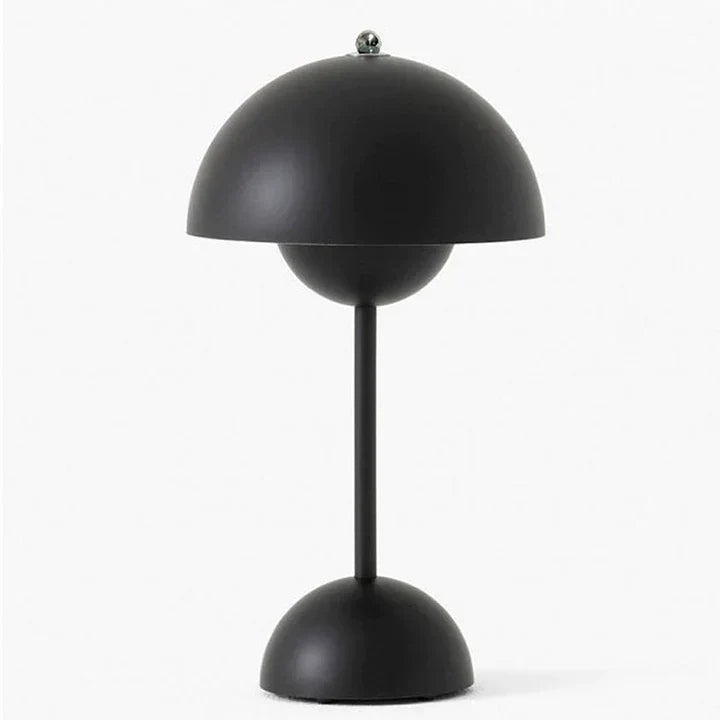 Nordisk Bordlampe med Justerbar LED - Elegant og Funktionel