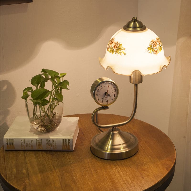 Blomformad Bordslampa med Lantlig Elegans och Mysbelysning