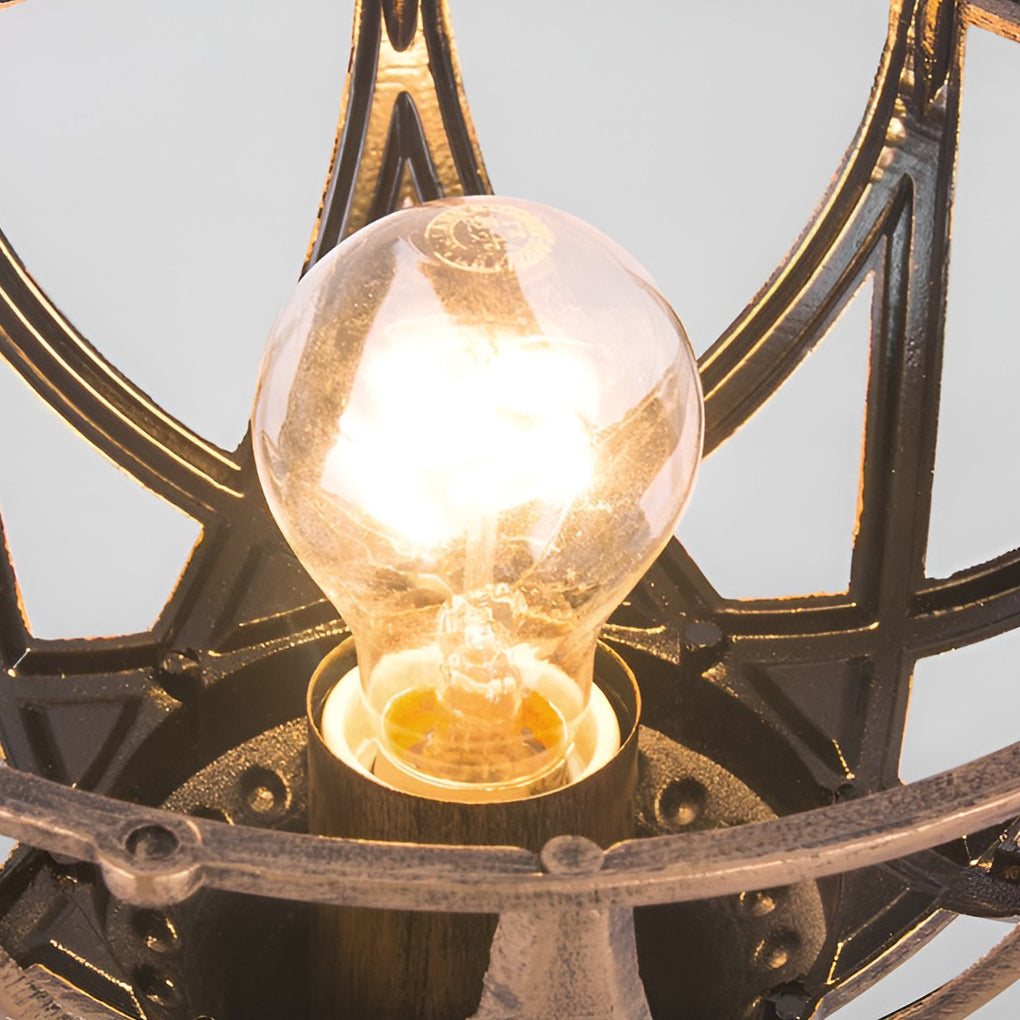 Elegant utomhusvägglampa med trafiksäker glasdesign