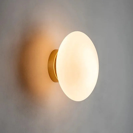 Moderne Væglampe i Glas - Skab Hygge med Varmt Lys