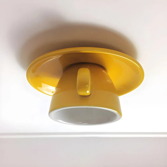 Moderne loftslampe i keramik med unik kopform til soveværelse
