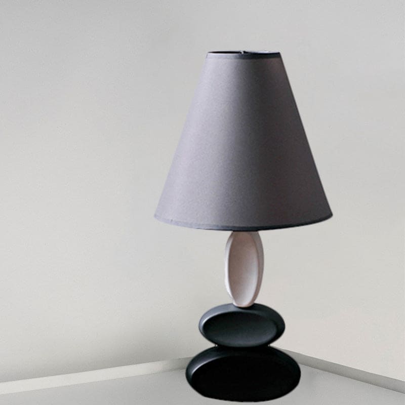 Stilfuld Bordlampe med Behagelig Skærm