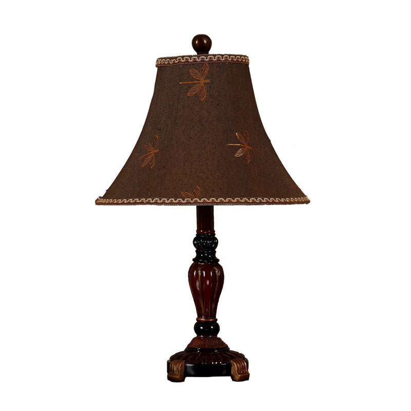 Stilren Bordslampa med Klockformad Tyglampskärm